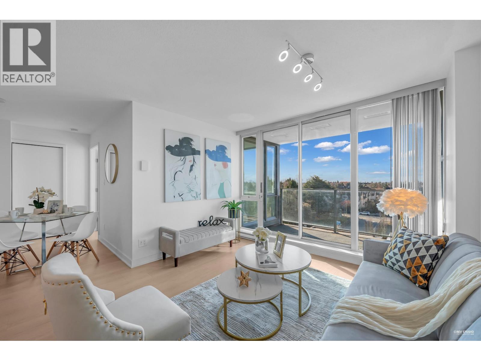 米7” Realtors Buy Or Beware JJ180 	REALTY /00080 Property.ca - Search & Analyze all Houses for sale and rent in Toronto