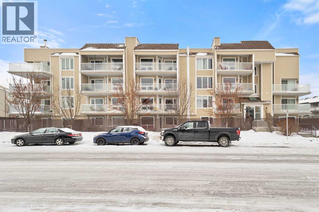 Apartment for Sale in 101, 3747 42 Street NW|Calgary, Alberta T3A2W4 2