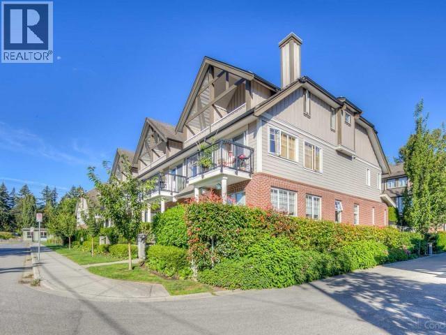 202 ensuite 2780 ACADIA ROAD ROAD