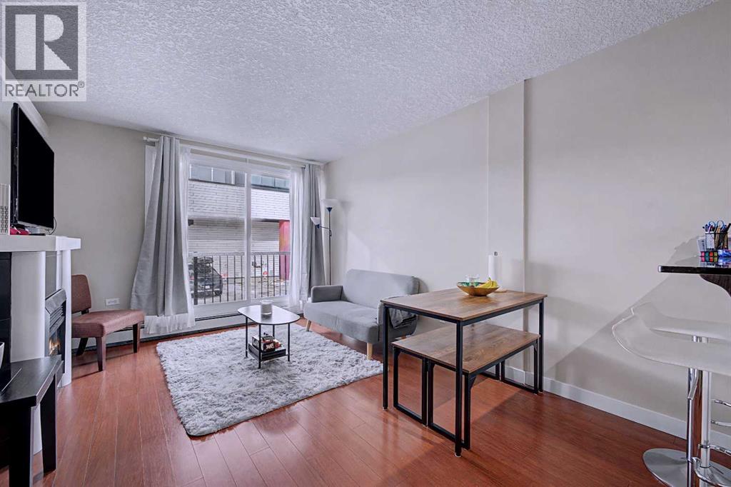 Apartment for Sale in 8, 2906 17 Avenue SW|Calgary, Alberta T3E0A9 4