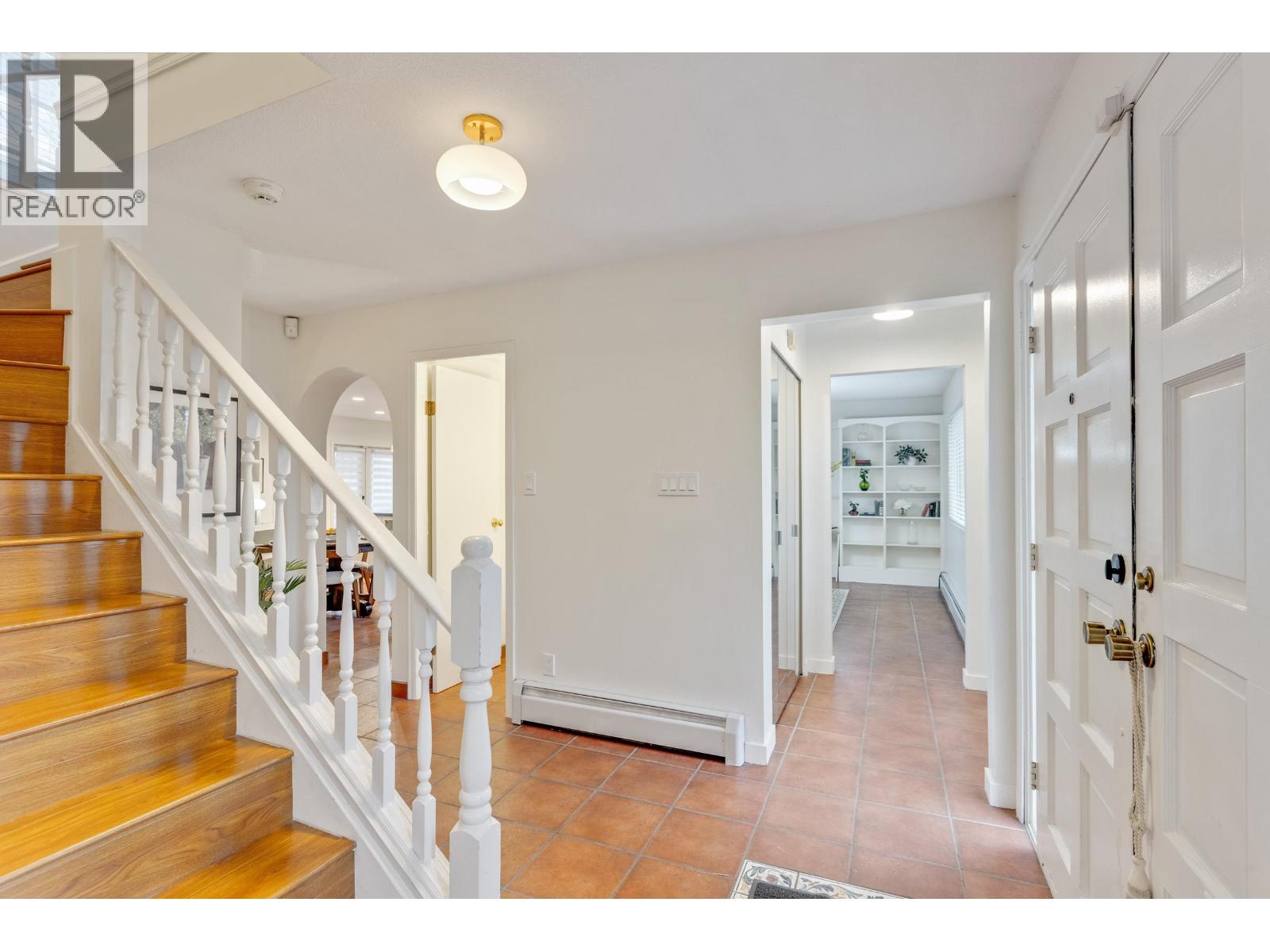 For sale: 7362 LABURNUM STREET, Vancouver, British Columbia V6P5N3