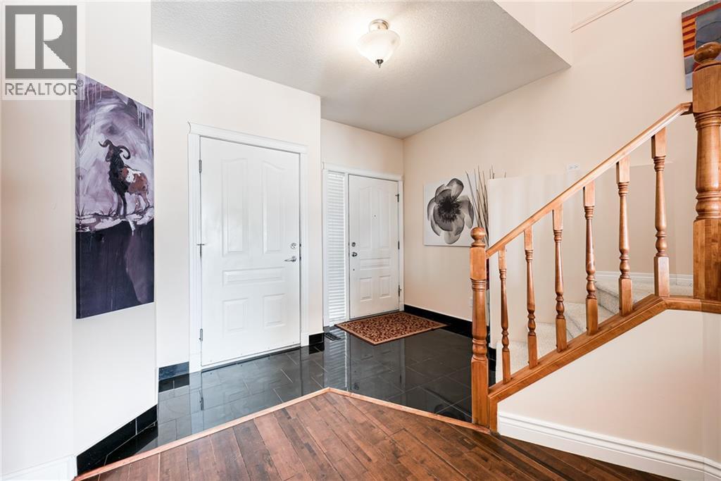Row / Townhouse for Sale in 144 ROCKY VISTA Terrace NW|Calgary, Alberta T3G5G7 3