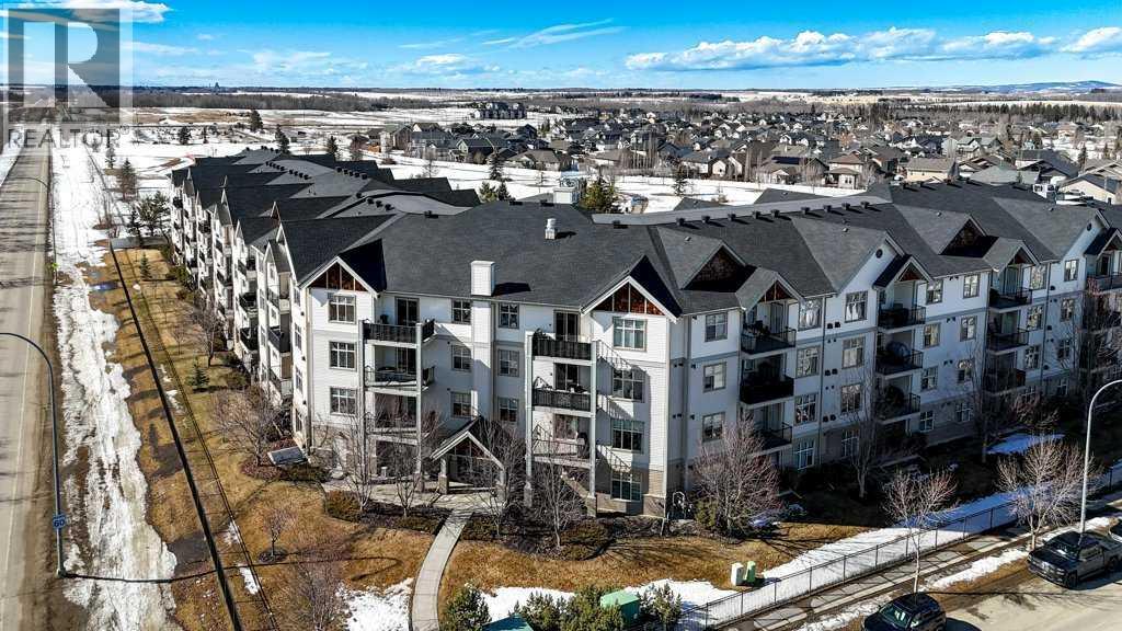 114, 100 Lakeway Boulevard