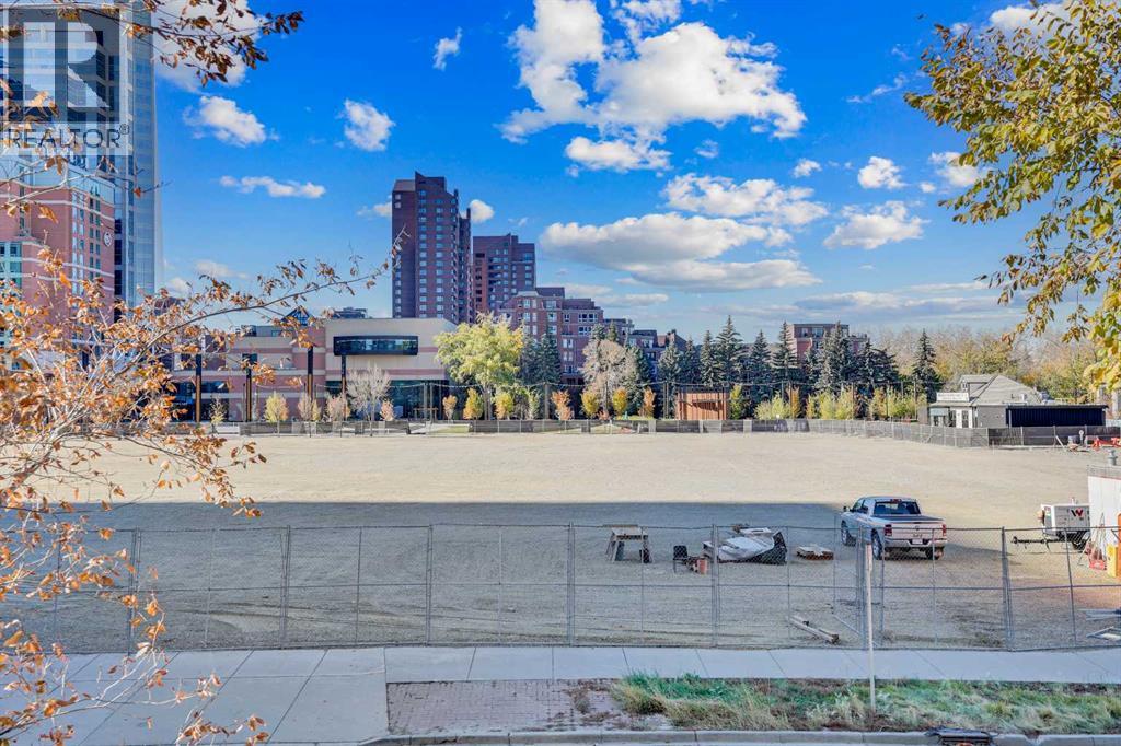 Apartment for Sale in 205, 128 2 Street SW|Calgary, Alberta T2P0S7 5