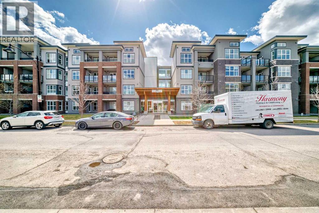 Apartment for Sale in 3210, 95 Burma Star Road SW|Calgary, Alberta T3E8A9 2