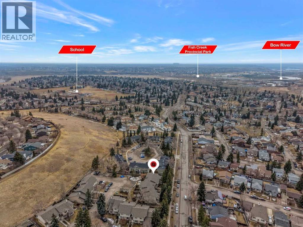 Row / Townhouse for Sale in 115 Deerfield Drive SE|Calgary, Alberta T2J6T9 4