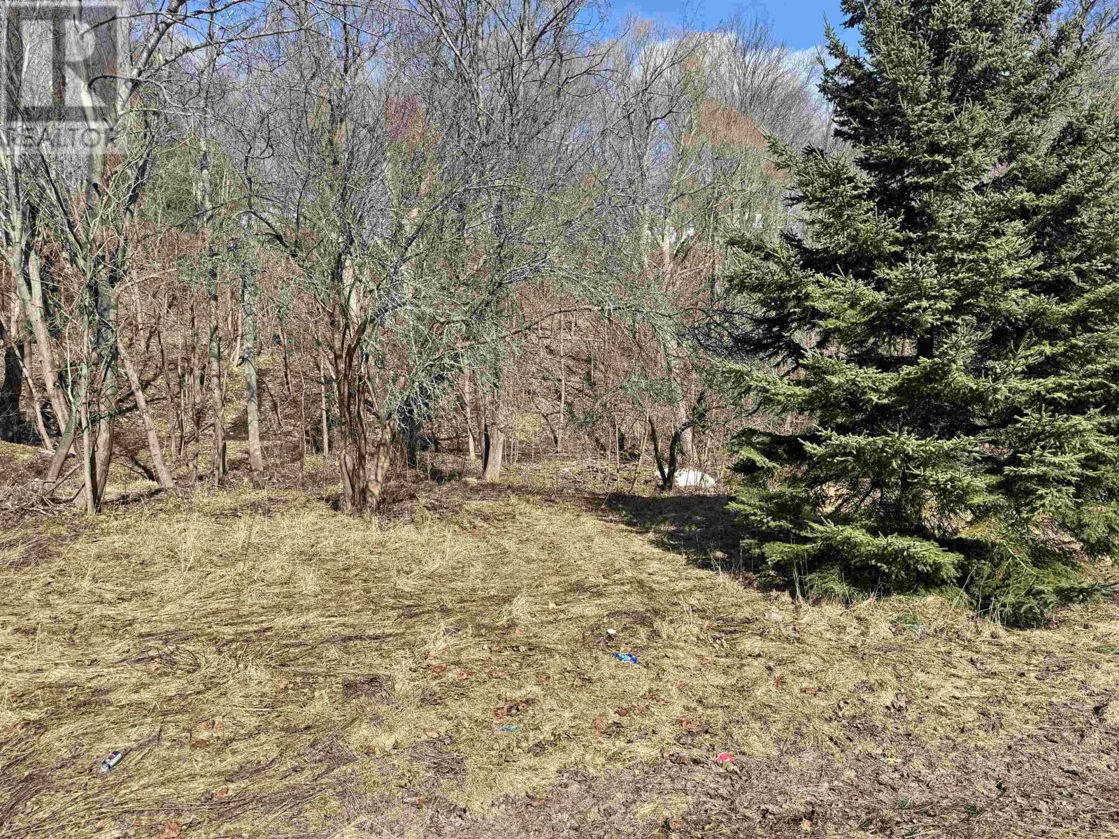 Lot Munroe Avenue, New Glasgow, Nova Scotia B2H2E4