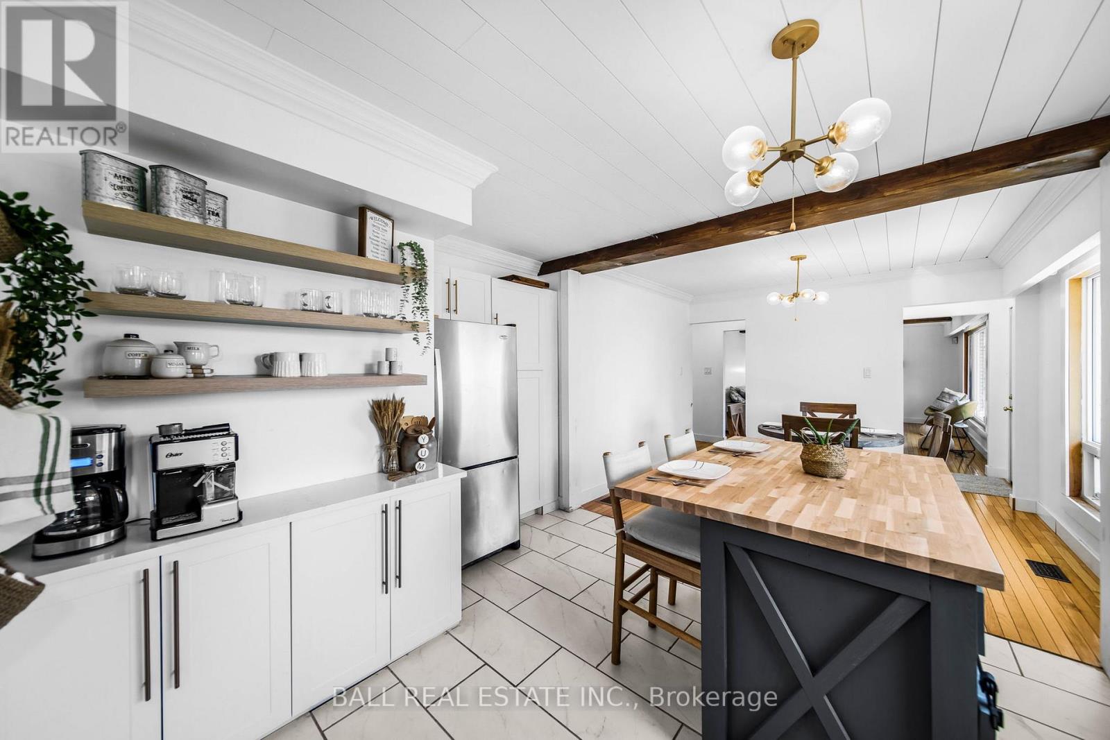 For sale: 1749 YOUNG'S POINT ROAD, Selwyn, Ontario K0L2H0 - X12908648 ...