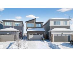 For sale: 9194 PEAR DRIVE SW SW, Edmonton, Alberta T6X2Z4