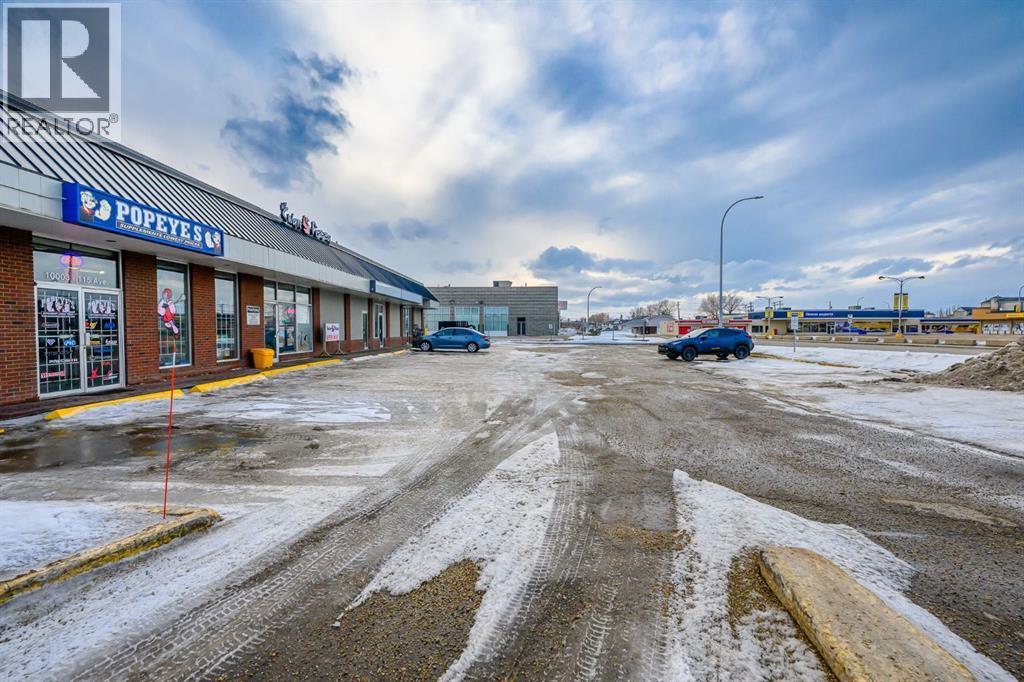 For lease: 10011 115 Avenue, Grande Prairie, Alberta T8V6P3