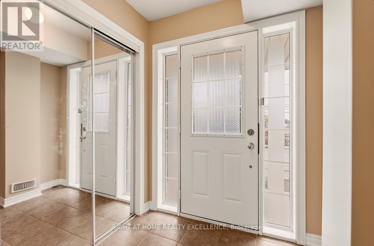 Row / Townhouse for Sale in 33 OCTOBER PLACE|Brampton (Bram West), Ontario L6Y0R6 3