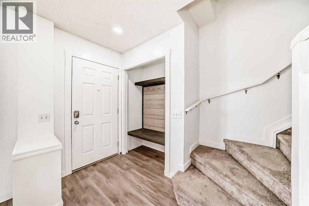 Duplex for Sale in 294 Elgin View SE|Calgary, Alberta T2Z4N6 3