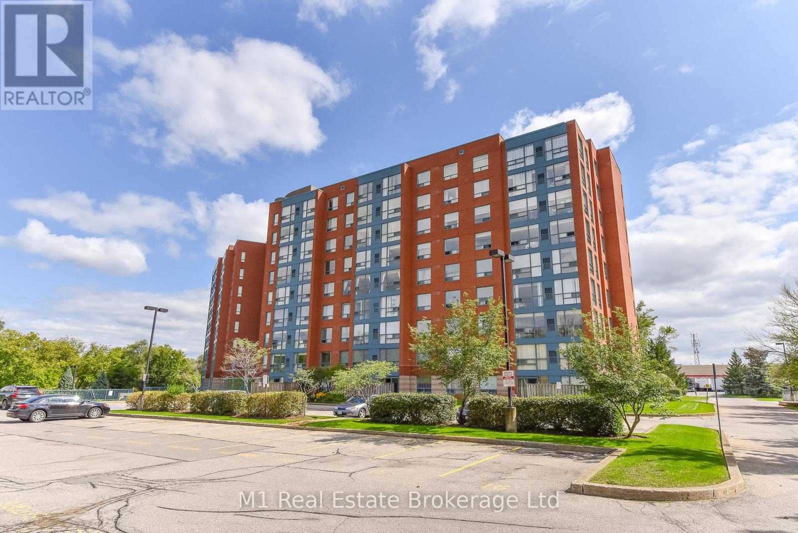 PH2 - 55 BLUE SPRINGS DRIVE, Waterloo, Ontario N2J4T3