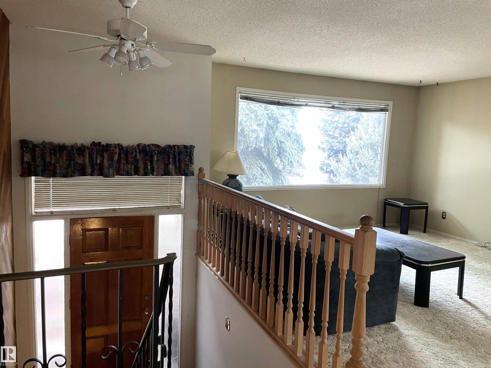 For sale: 6808 11 AV NW, Edmonton, Alberta T6K3J5 - E4478786