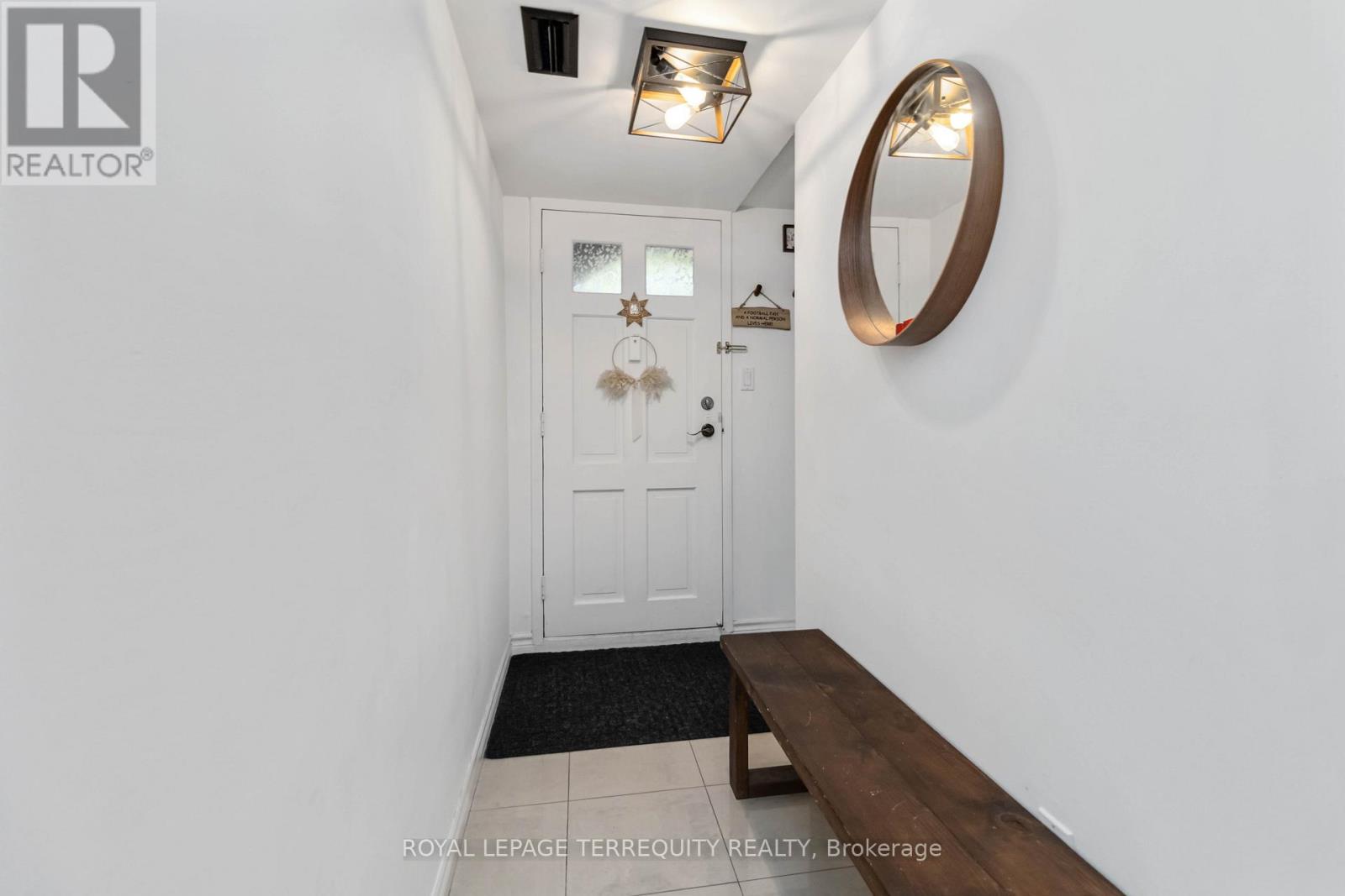 Row / Townhouse for Sale in 46 - 1250 MISSISSAUGA VALLEY BOULEVARD|Mississauga (Mississauga Valleys), Ontario L5A3R6 5