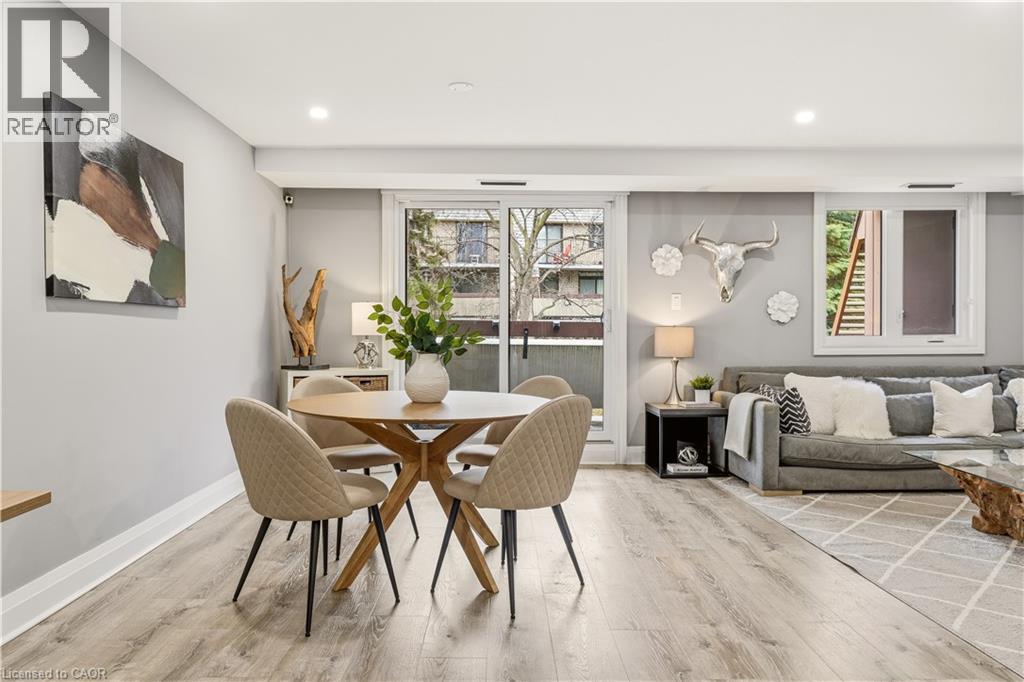 Row / Townhouse for Sale in 1250 MISSISSAUGA VALLEY Boulevard Unit# 177|Mississauga, Ontario L5A3R6 3