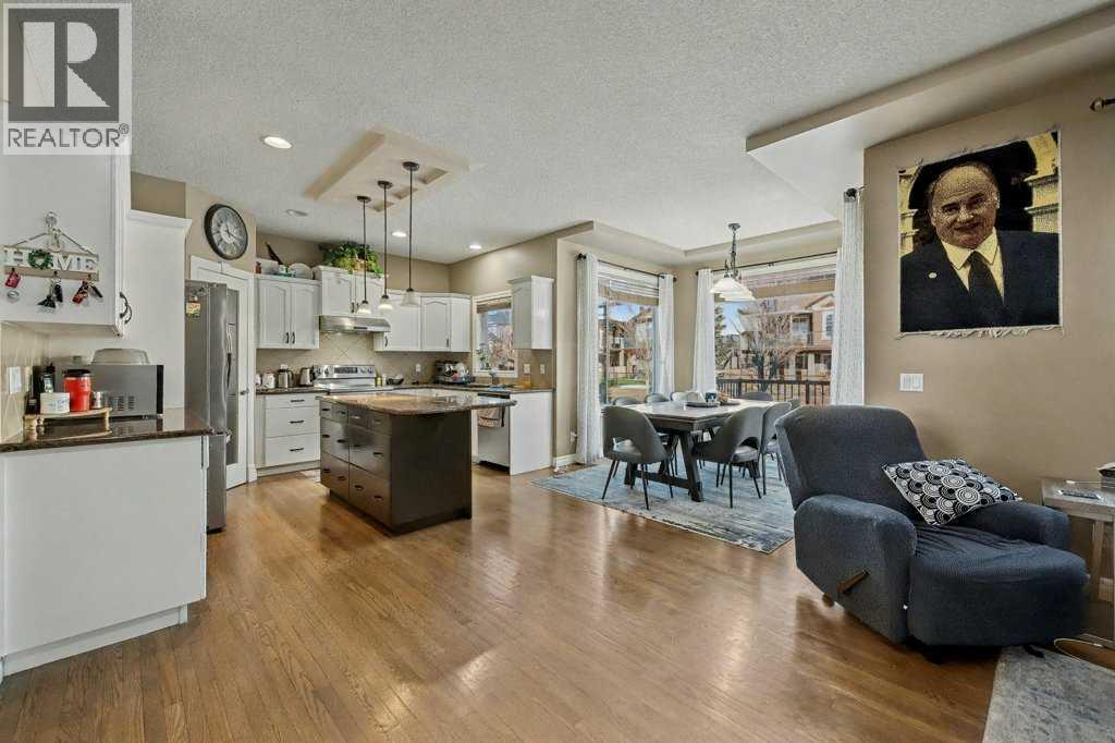 House for Sale in 91 Panatella Close NW|Calgary, Alberta T3K6C8 4
