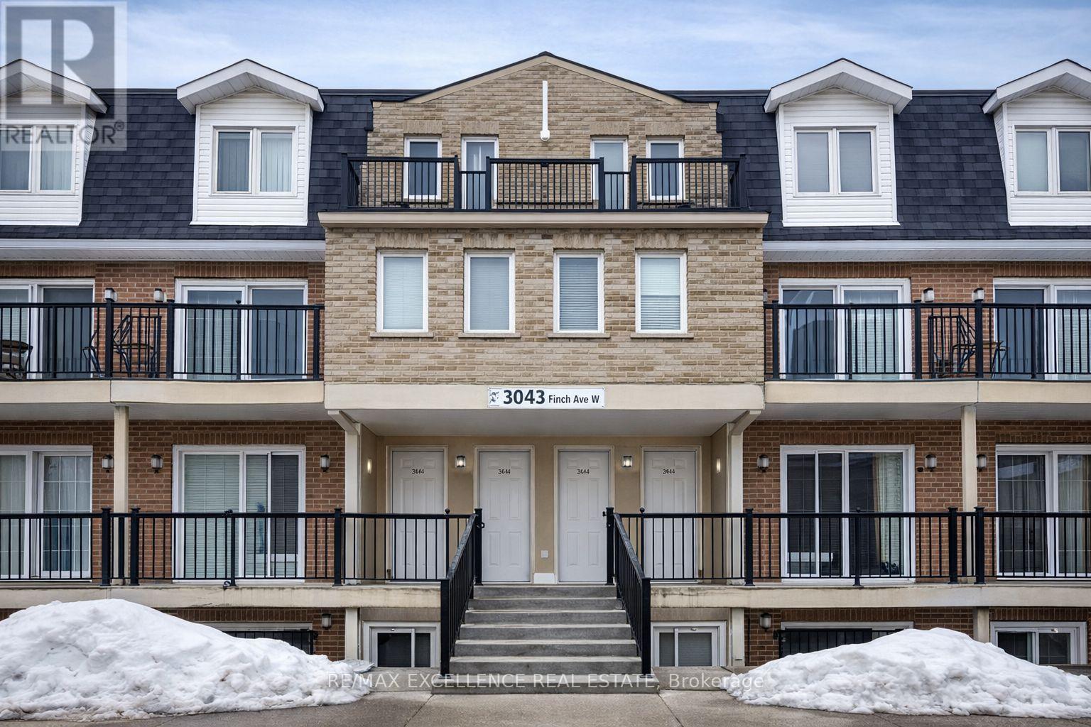 2033-3043FINCHAVENUEW,Toronto(Humbermede),OntarioM9M0A4