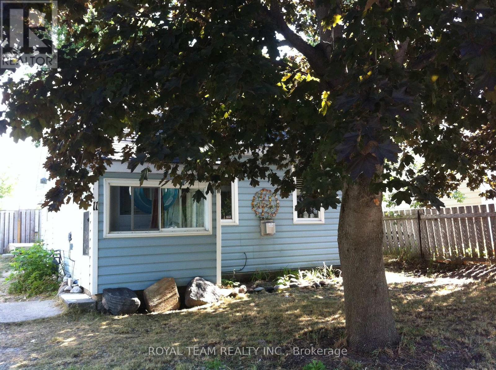 11 MIDDLEBROOK ROAD