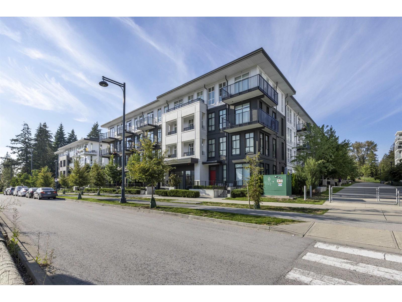 For sale: 405 13933 105 BOULEVARD, Surrey, British Columbia V3T0R6