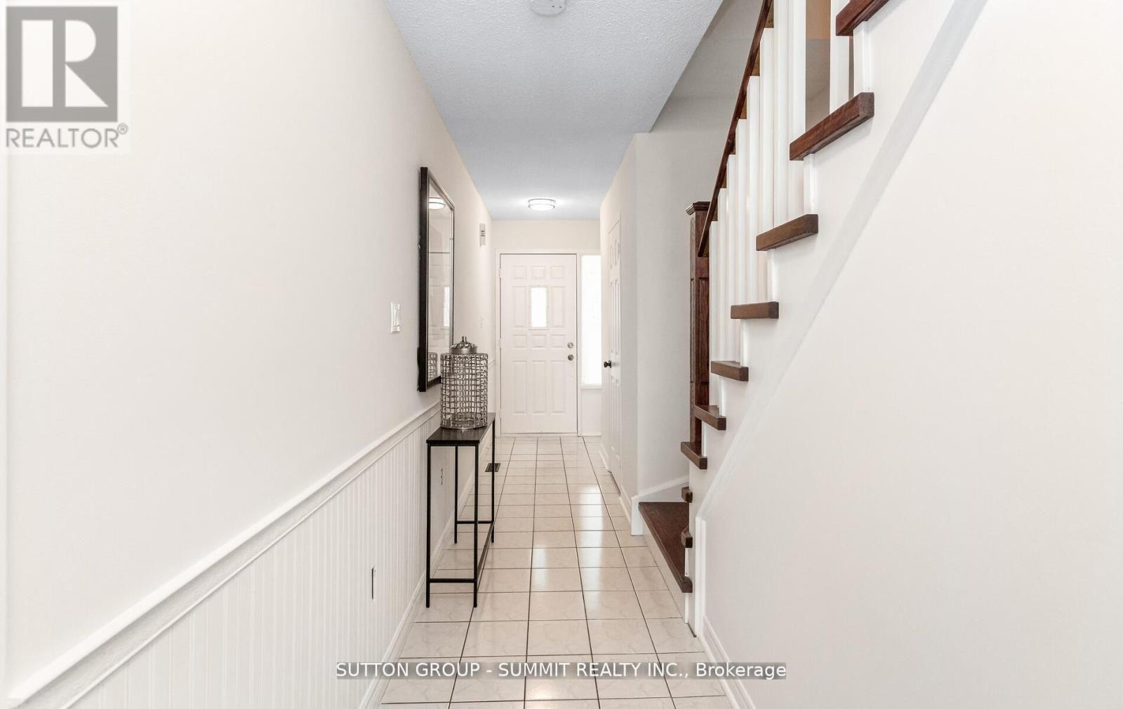 Row / Townhouse for Sale in 47 - 550 STEDDICK COURT|Mississauga (Hurontario), Ontario L5R3S8 4