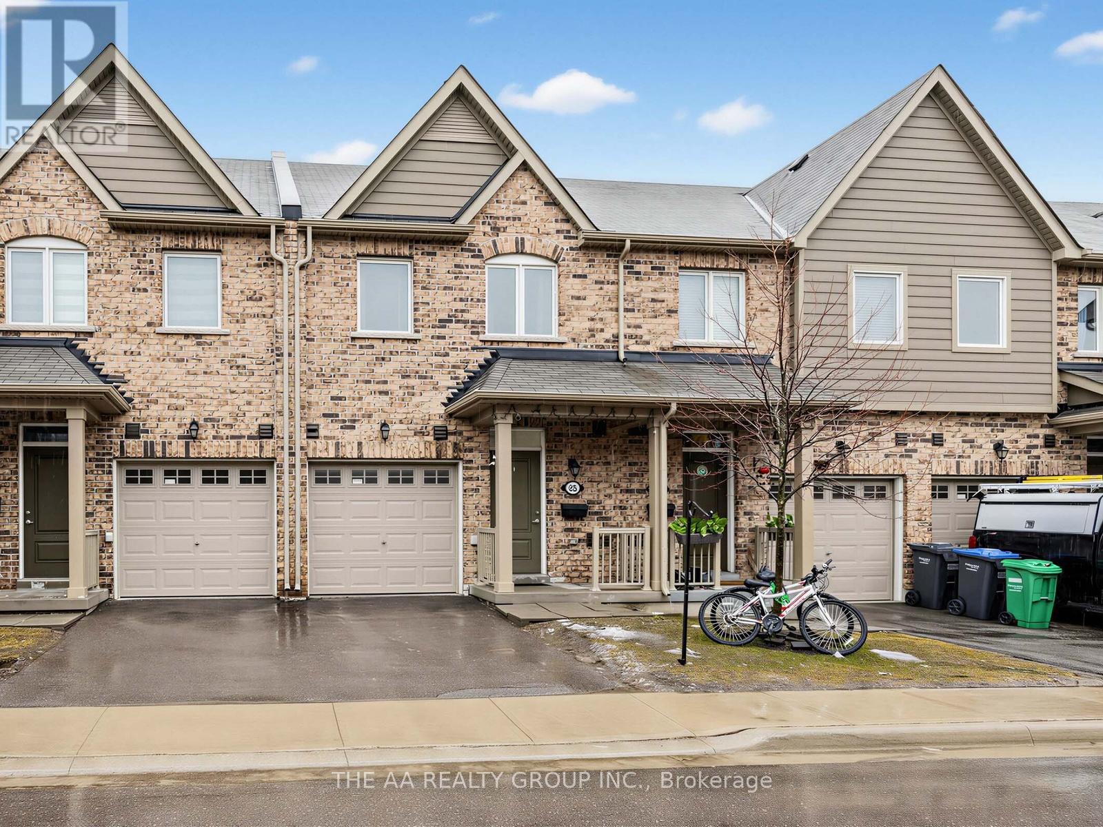 Row / Townhouse for Sale in 35 - 50 EDINBURGH DRIVE W|Brampton (Bram West), Ontario L6Y6A7 2