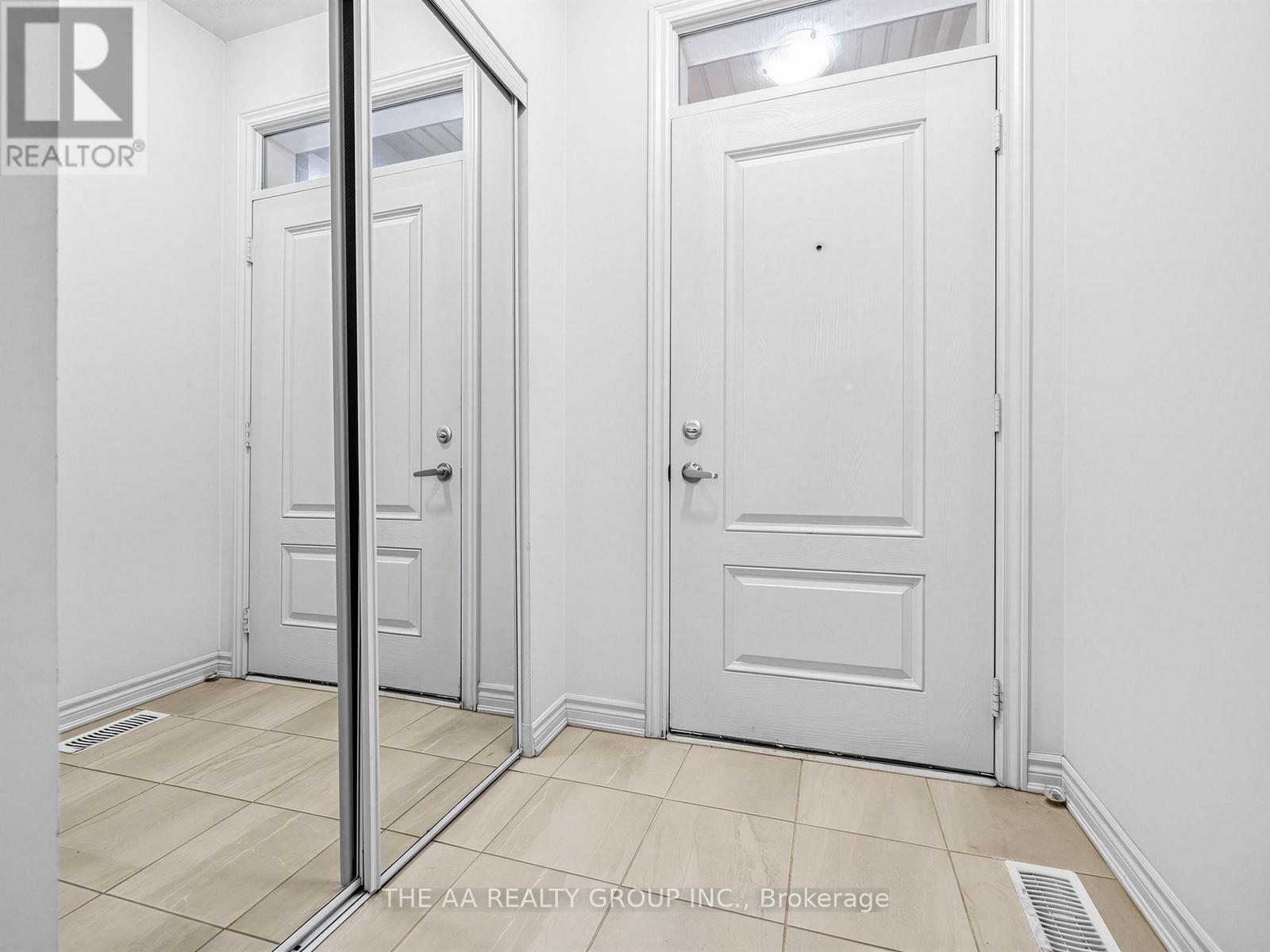 Row / Townhouse for Sale in 35 - 50 EDINBURGH DRIVE W|Brampton (Bram West), Ontario L6Y6A7 4