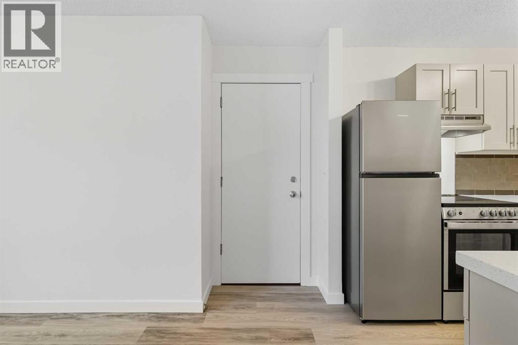 Apartment for Sale in 302A, 5601 Dalton Drive NW|Calgary, Alberta T3A2E2 4