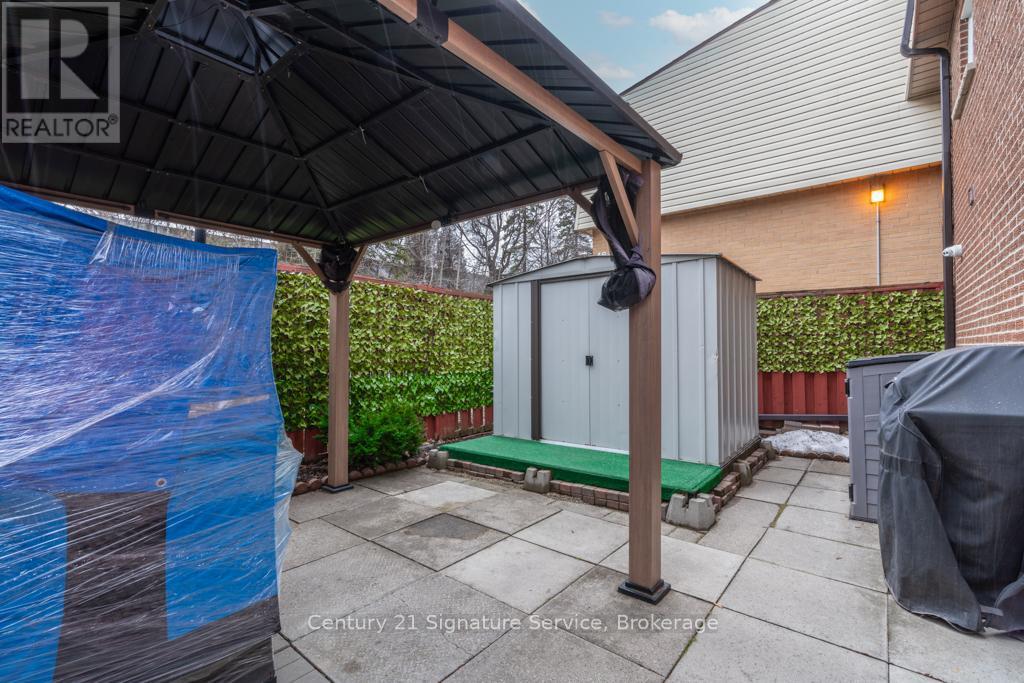 Row / Townhouse for Sale in 45 - 3175 KIRWIN AVENUE|Mississauga (Cooksville), Ontario L5A3M4 4