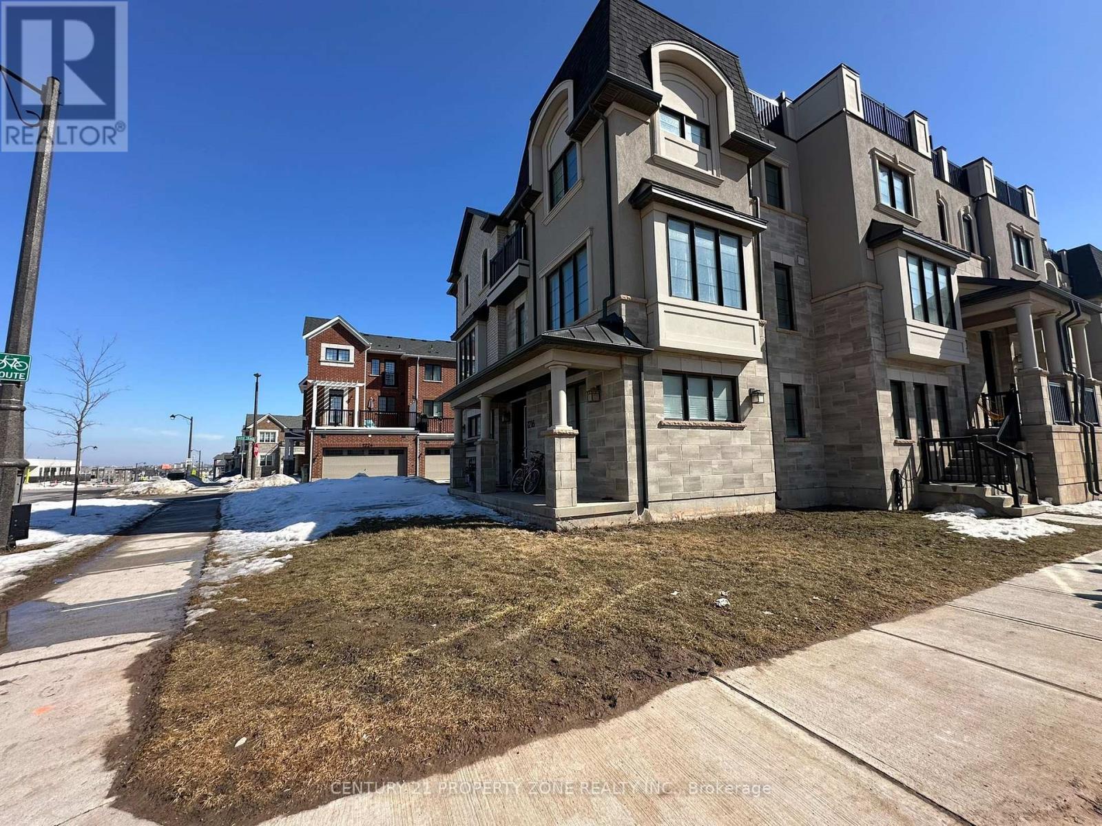 Row / Townhouse for Sale in 1216 WHEAT BOOM DRIVE|Oakville (JM Joshua Meadows), Ontario L6H7W4 2