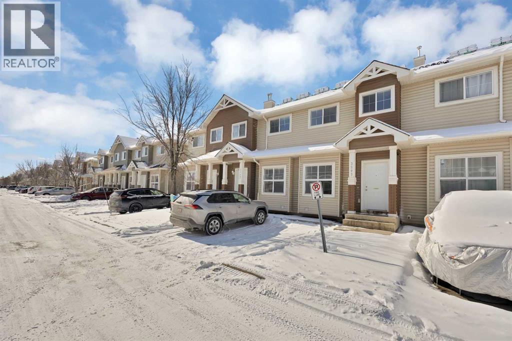 Row / Townhouse for Sale in 3503, 111 Tarawood Lane NE|Calgary, Alberta T3J0G9 2