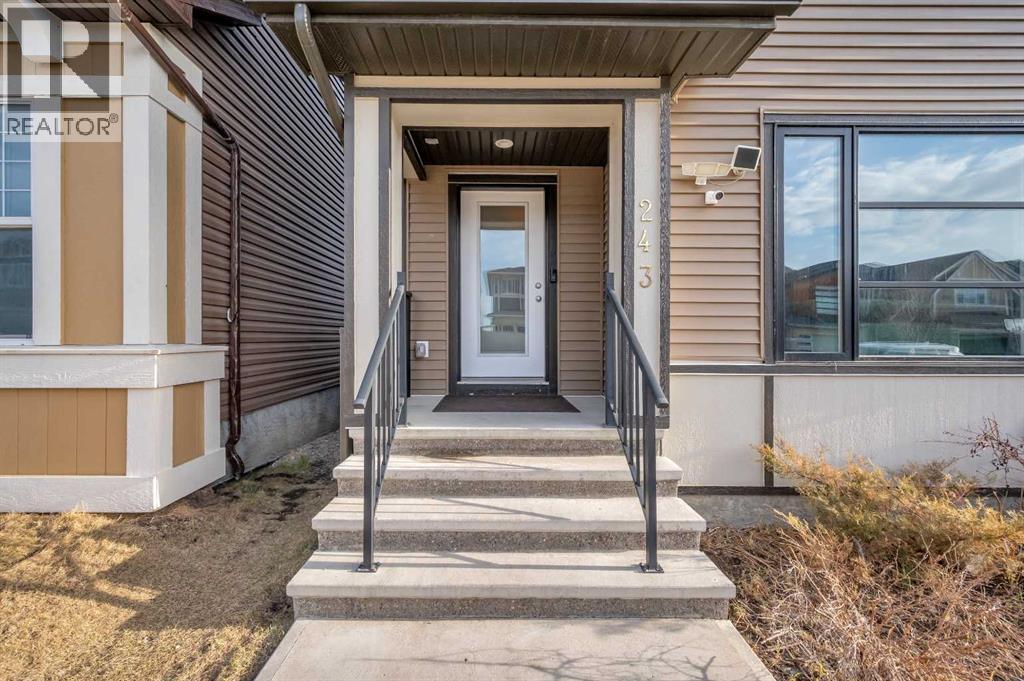 House for Sale in 243 Evansborough Way NW|Calgary, Alberta T3P0N9 5
