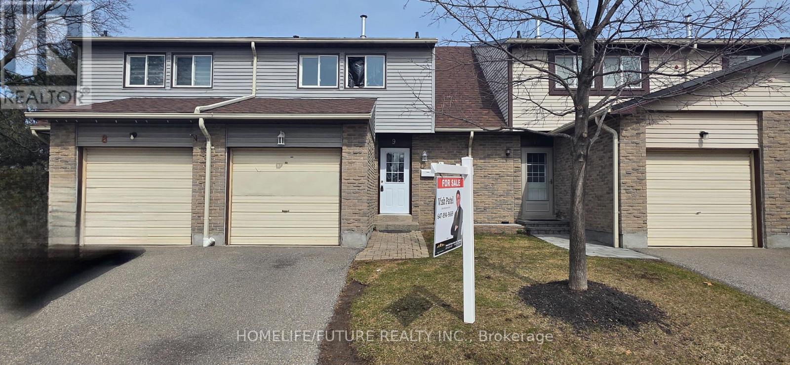 Row / Townhouse for Sale in 9 - 5610 MONTEVIDEO ROAD|Mississauga (Meadowvale), Ontario L5N2N9
