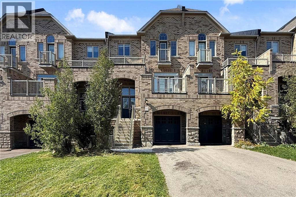 Row / Townhouse for Sale in 54 CHESTERWOOD Crescent|Brampton, Ontario L6Y0Z4