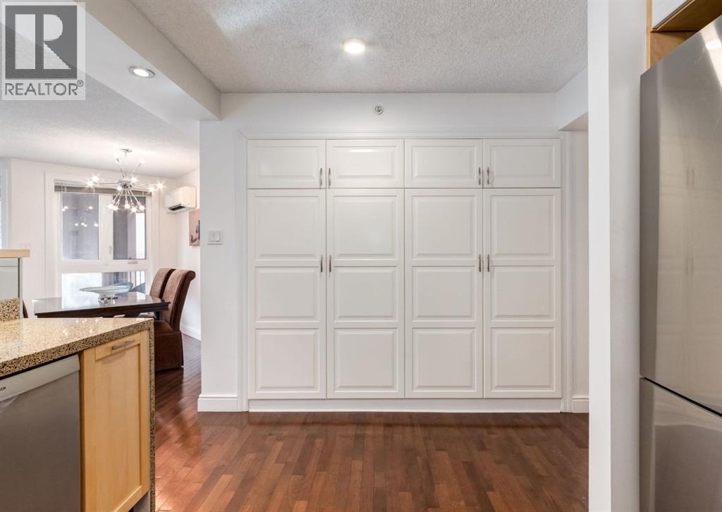 Apartment for Sale in 8402, 400 Eau Claire Avenue SW|Calgary, Alberta T2P4X2 5