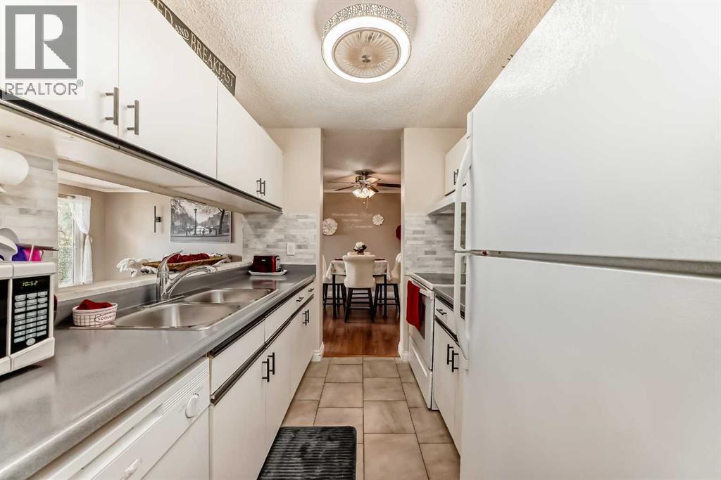 Apartment for Sale in 314, 20 Dover Point SE|Calgary, Alberta T2B3K3 3