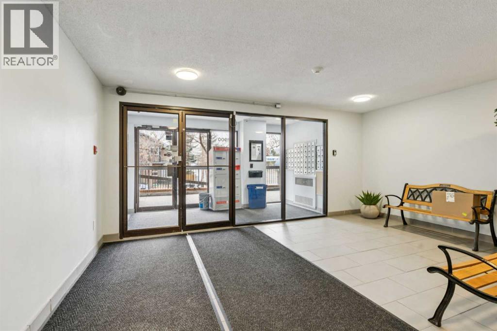 Apartment for Sale in 506, 1900 25A Street SW|Calgary, Alberta T3E1Y5 4