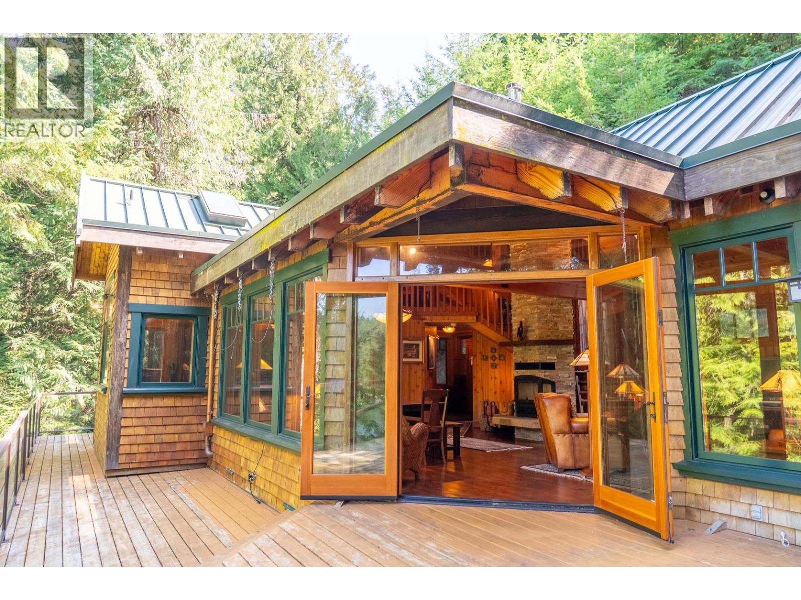 For sale: 8807 AINSLIE POINT ROAD, Pender Island, British Columbia