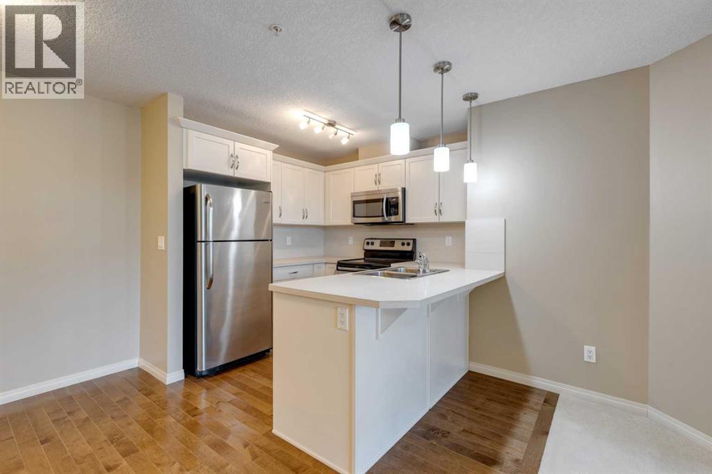 Apartment for Sale in 106, 304 Cranberry Park SE|Calgary, Alberta T3M1W2 4