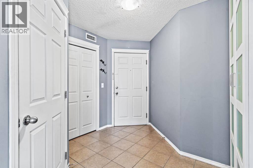 Apartment for Sale in 5214, 69 Country Village Manor NE|Calgary, Alberta T3K0P1 4