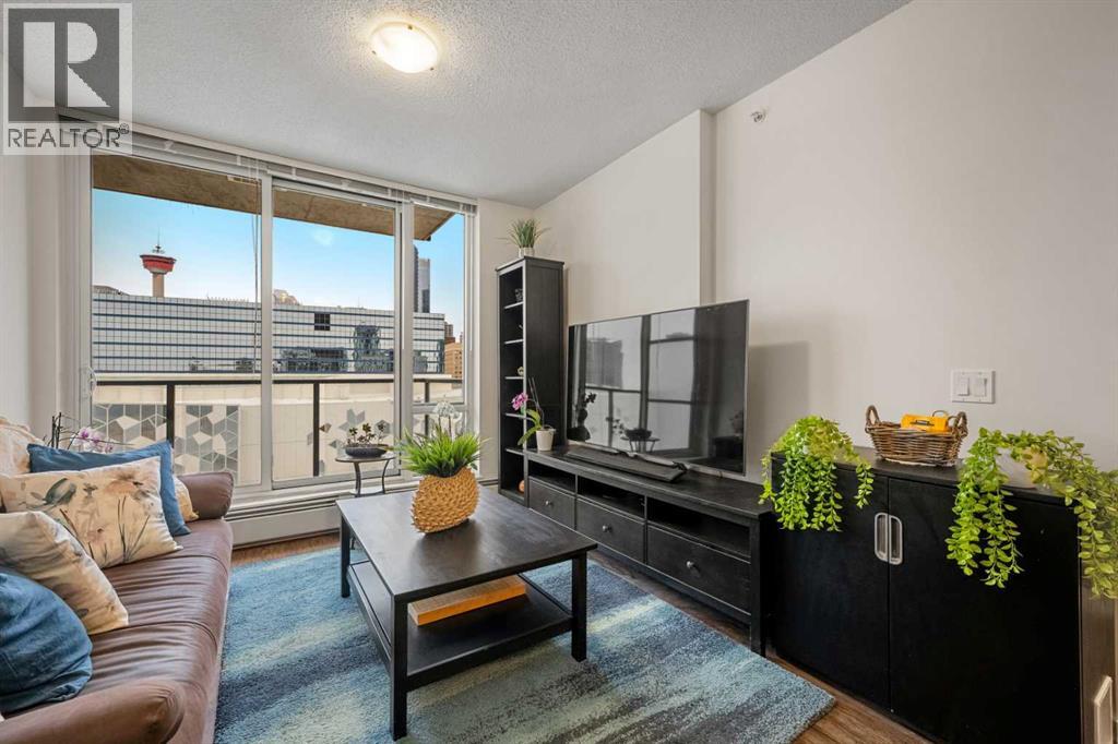 Apartment for Sale in 1206, 450 8 Avenue SE|Calgary, Alberta T2G1T2 3