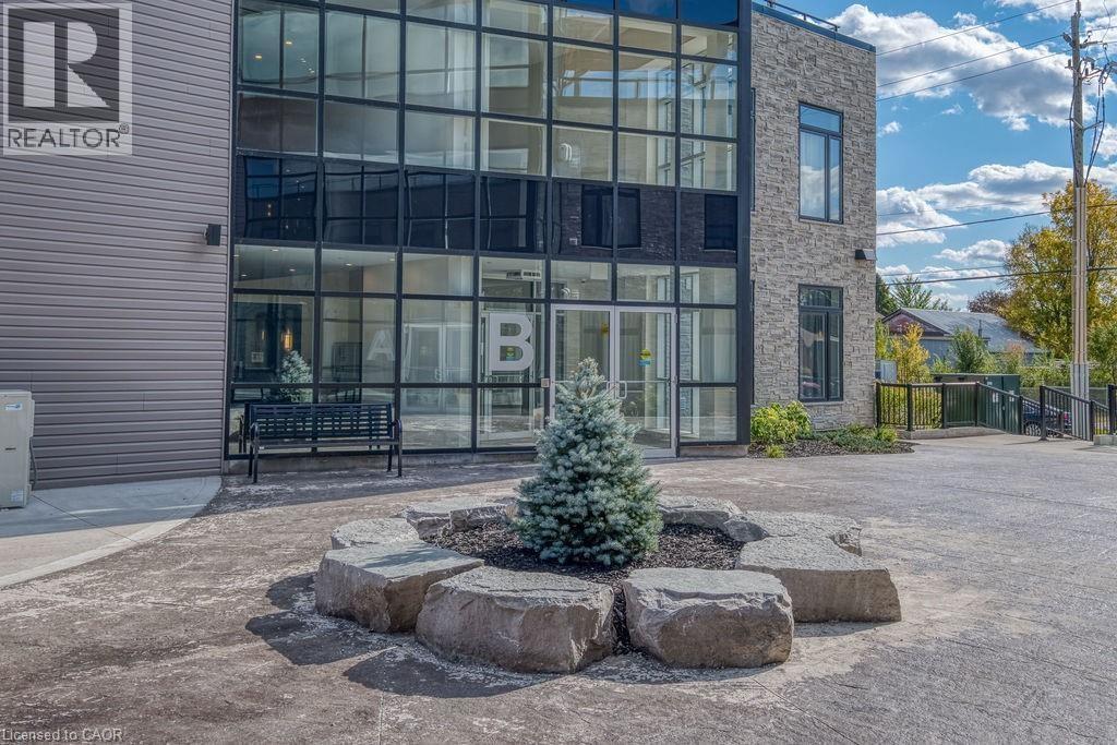 85B MORRELL Street Unit# 112, Brantford, Ontario N3T4J6