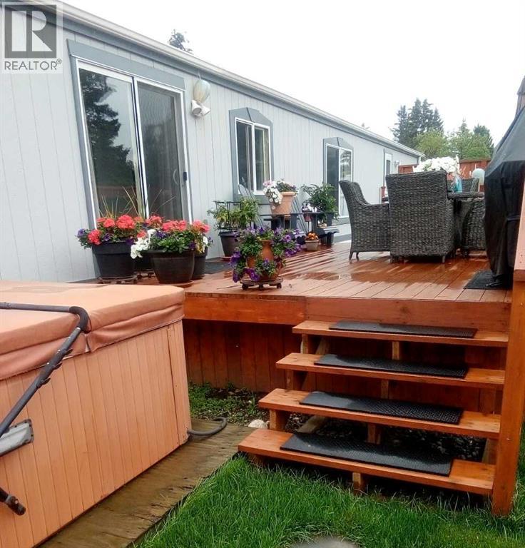 Mobile Home for Sale in 247, 3223 83 Street NW|Calgary, Alberta T3B5N5 3