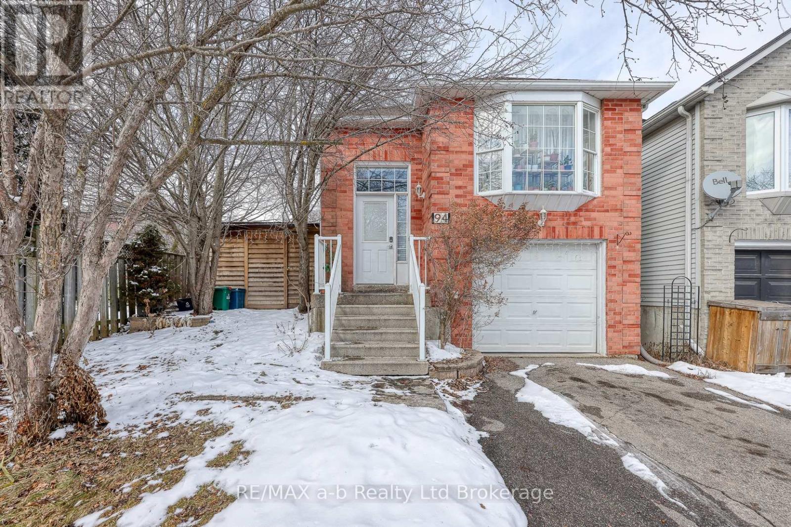 94 D'AUBIGNY ROAD, Brantford, Ontario N3T6J4