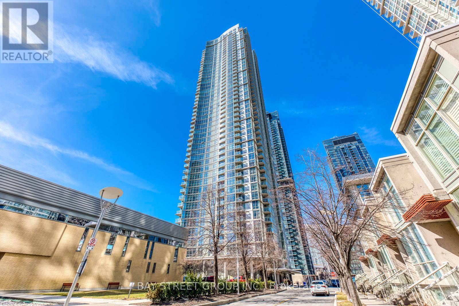 3912 - 35 MARINER TERRACE