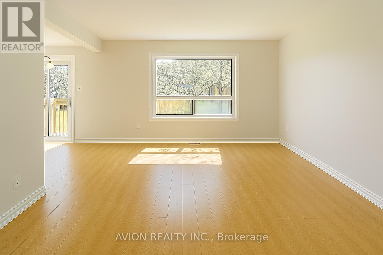 Row / Townhouse for Sale in 2 - 5536 MONTEVIDEO ROAD|Mississauga (Meadowvale), Ontario L5N2P4 2