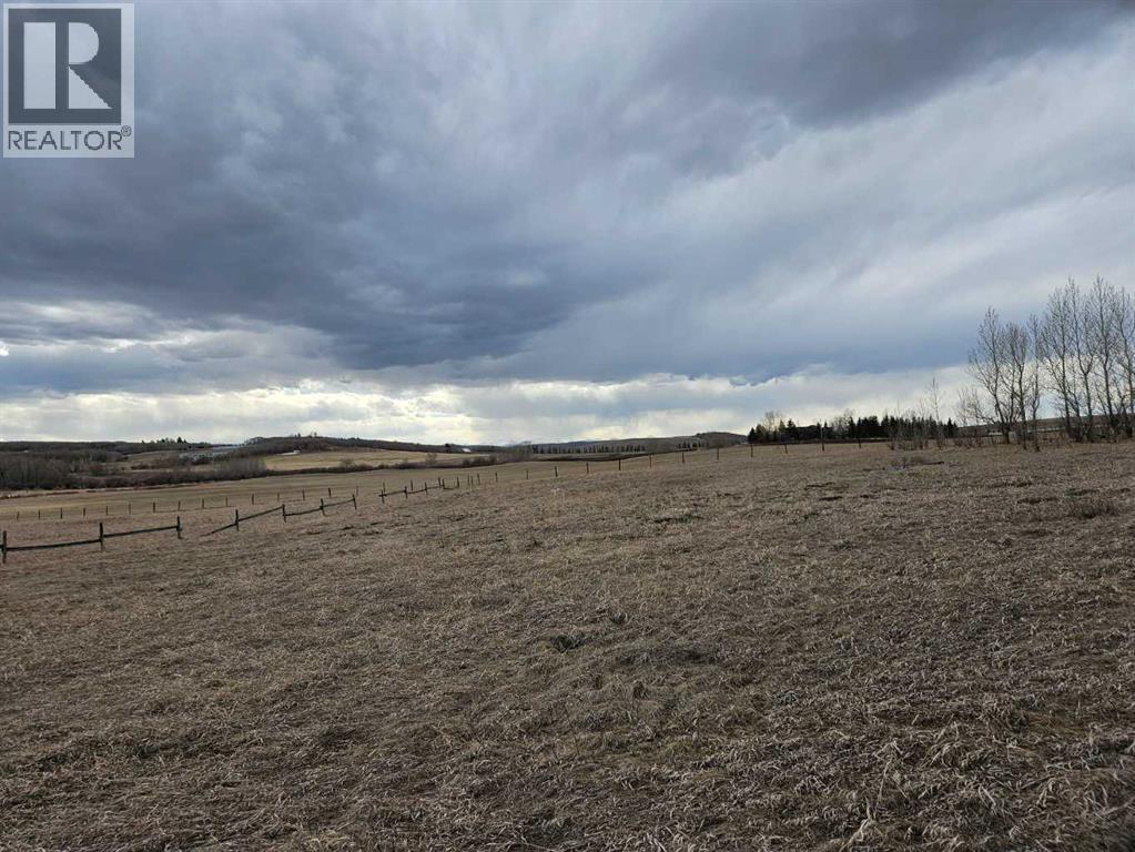 Property for Sale in 186 Avenue W Rural Foothills Avenue W|De Winton, Alberta T0L0X0