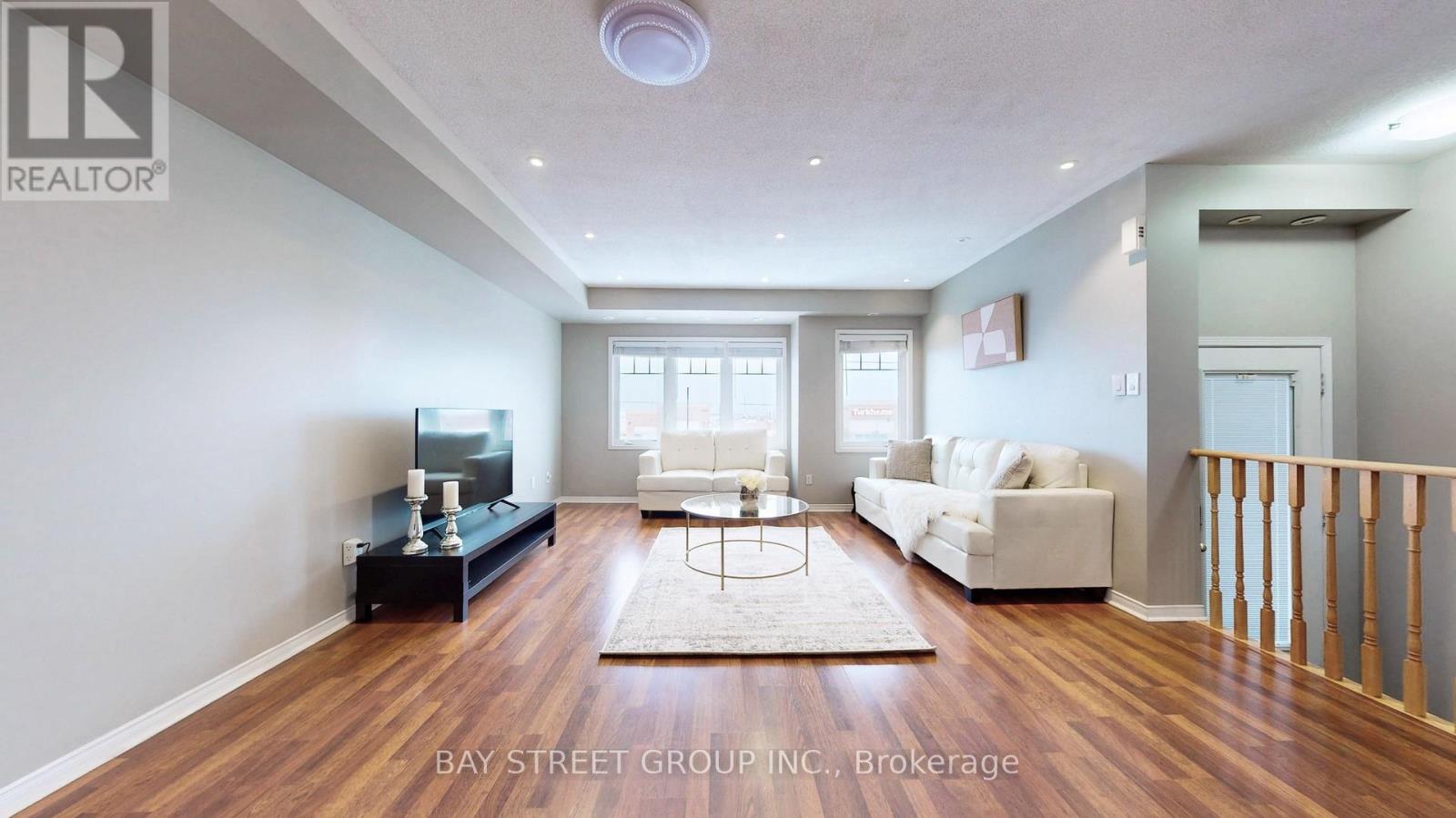 Row / Townhouse for Sale in 13 - 3975 EGLINTON AVENUE W|Mississauga (Churchill Meadows), Ontario L5M0E7 2