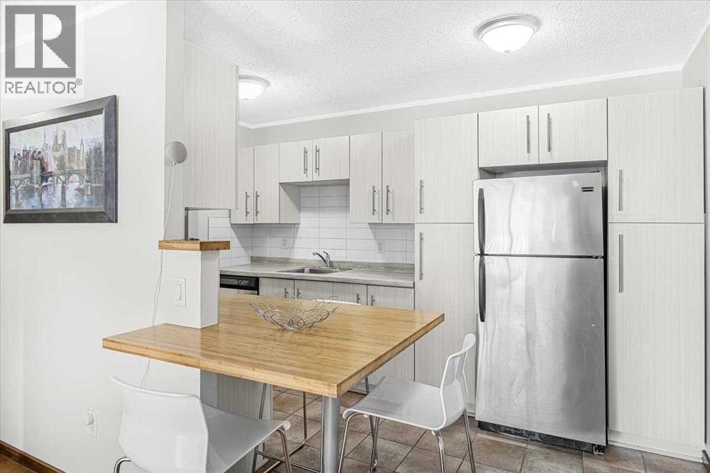 Apartment for Sale in 311, 339 13 Avenue SW|Calgary, Alberta T2R0K3 4