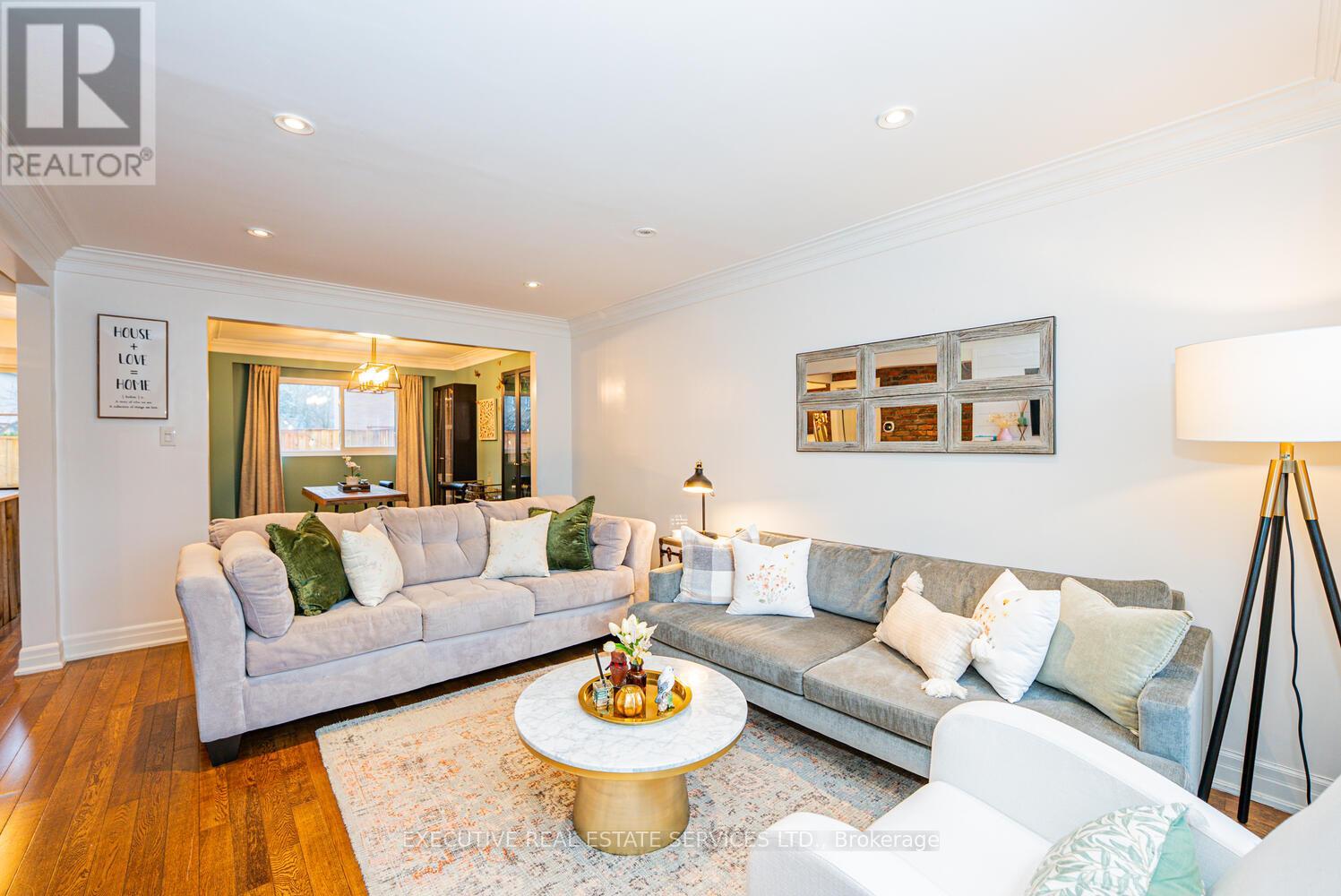 Row / Townhouse for Sale in 145 - 1050 SHAWNMARR ROAD|Mississauga (Port Credit), Ontario L5H3V1 5